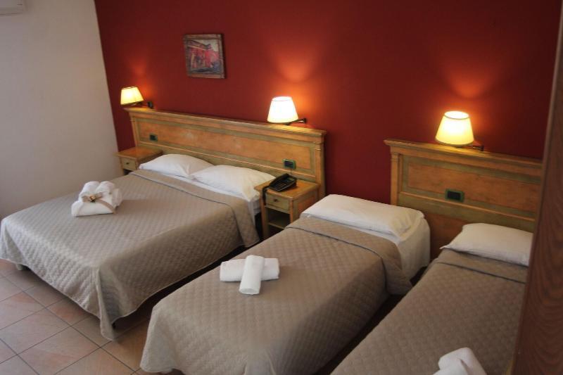 Hotel Santa Caterina Pompeja Zewnętrze zdjęcie